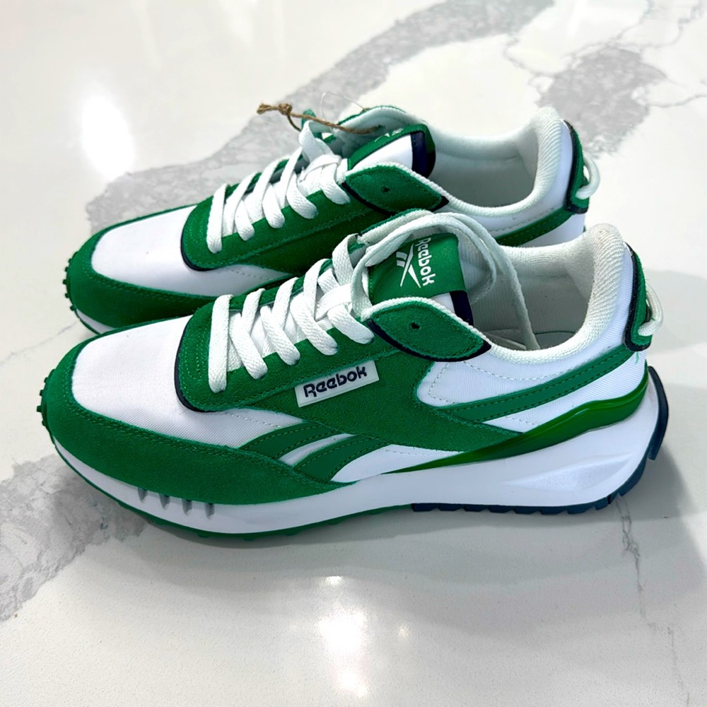 {NEW} Reebok Forte Racer Sneakers
